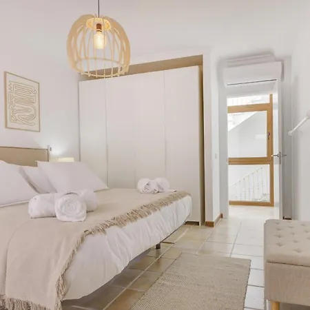 Anaiaks Ferienhaus *
